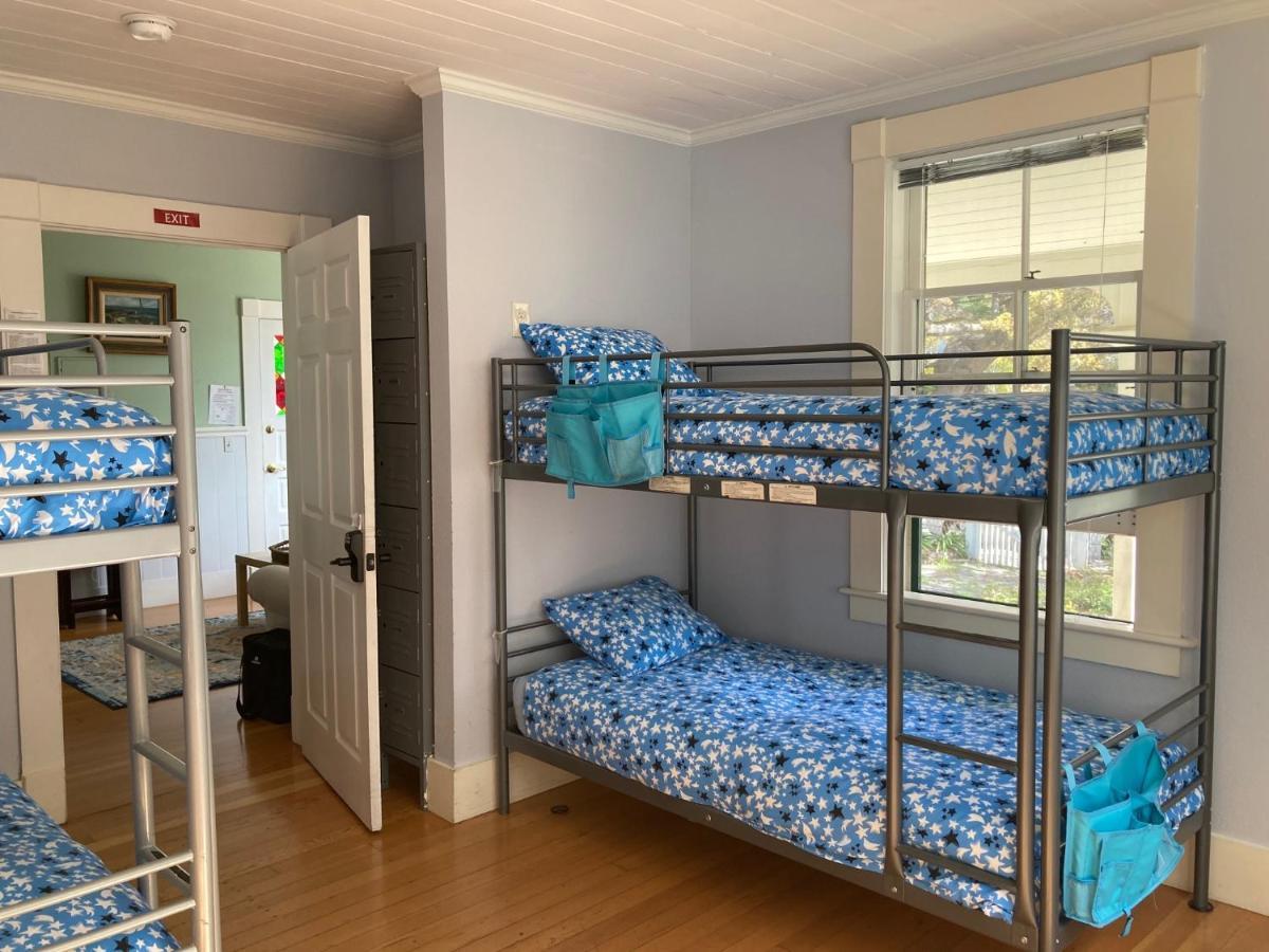 Santa Cruz Hostel *