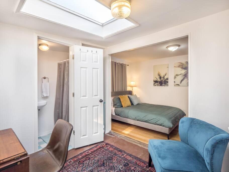 Holiday home Relaxing 3 Bedroom House, 5min To *