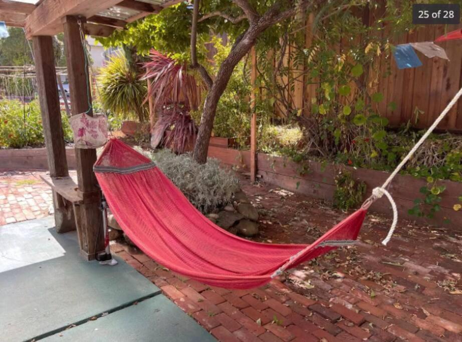 Relaxing 3 Bedroom House, 5min To