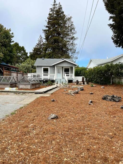 Fantastic 2 Bedroom Cottage, 5min To * Santa Cruz