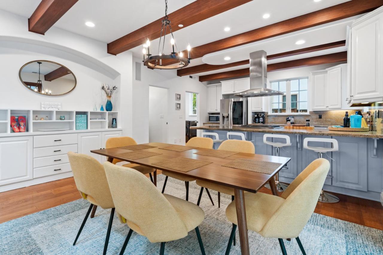 Gorgeous - Modern Beachside Paradise With New Hot Tub & Fast Wi-fi Villa *