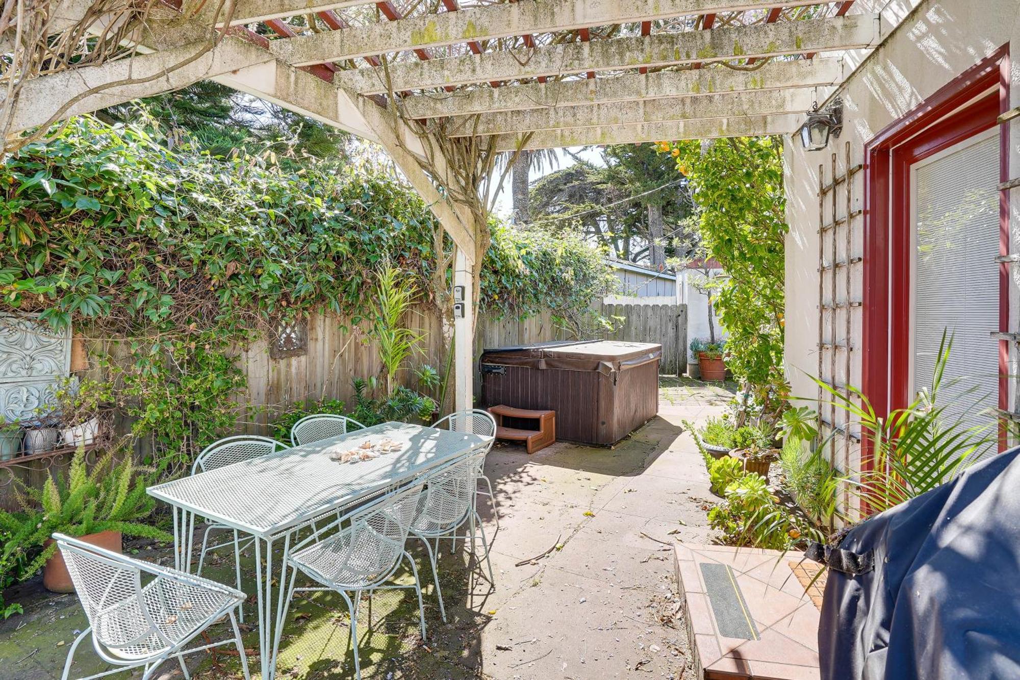 Charming With Private Hot Tub Apartment Santa Cruz