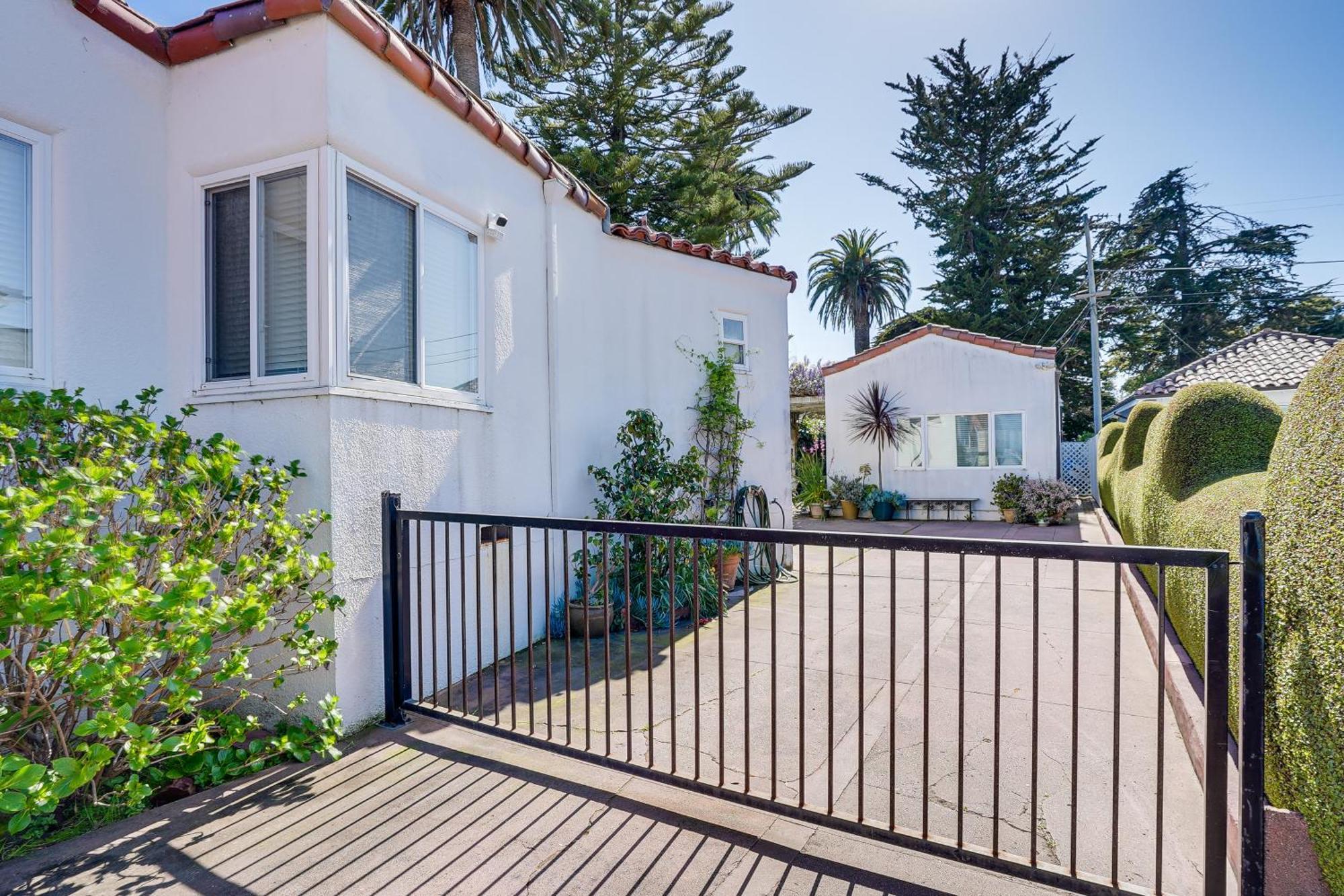 Charming With Private Hot Tub Santa Cruz