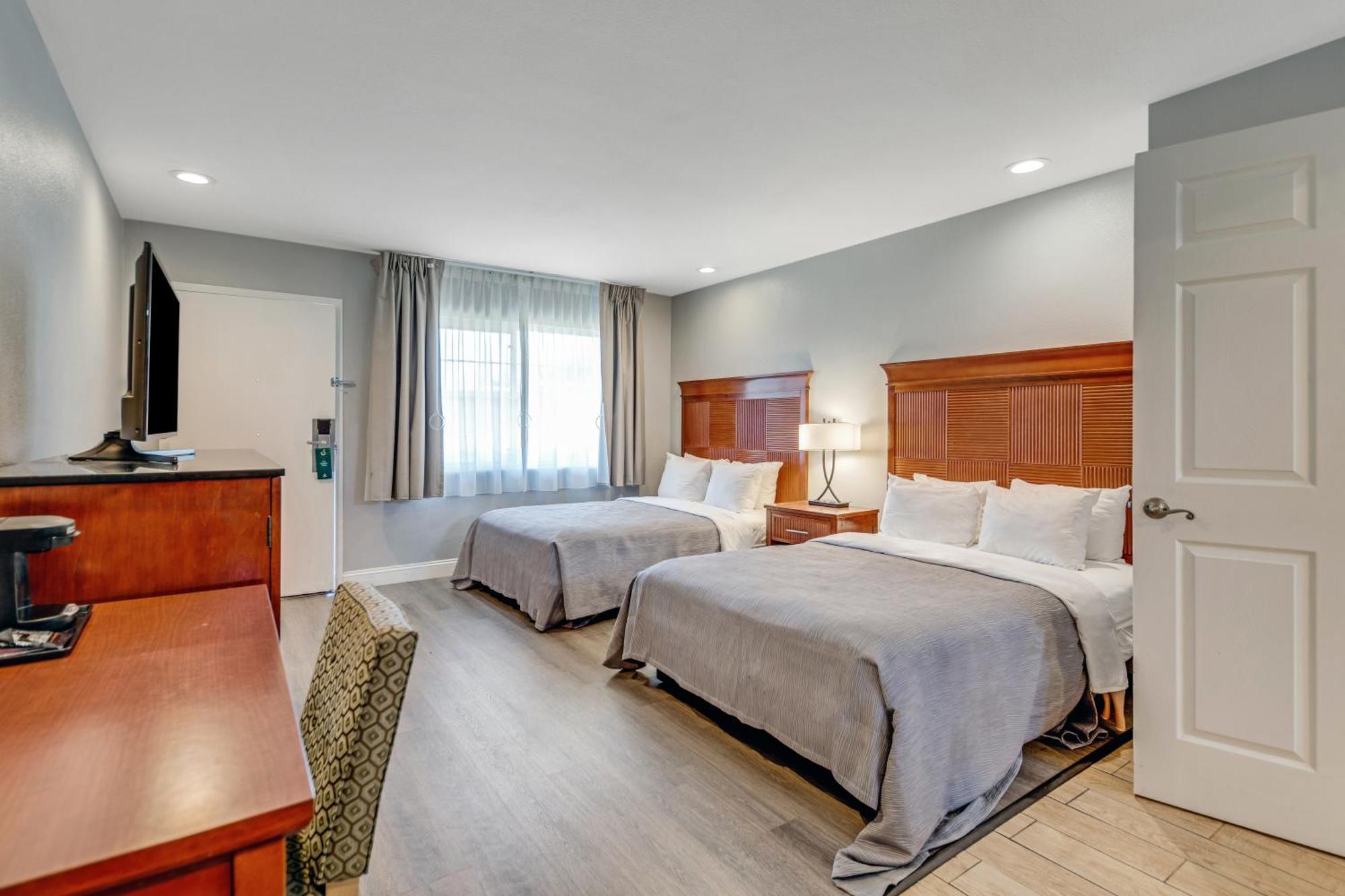 Quality Inn 2*