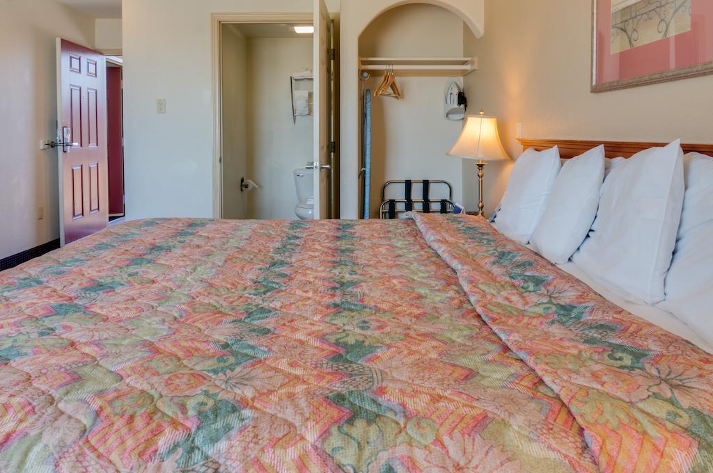 Coastview Motel