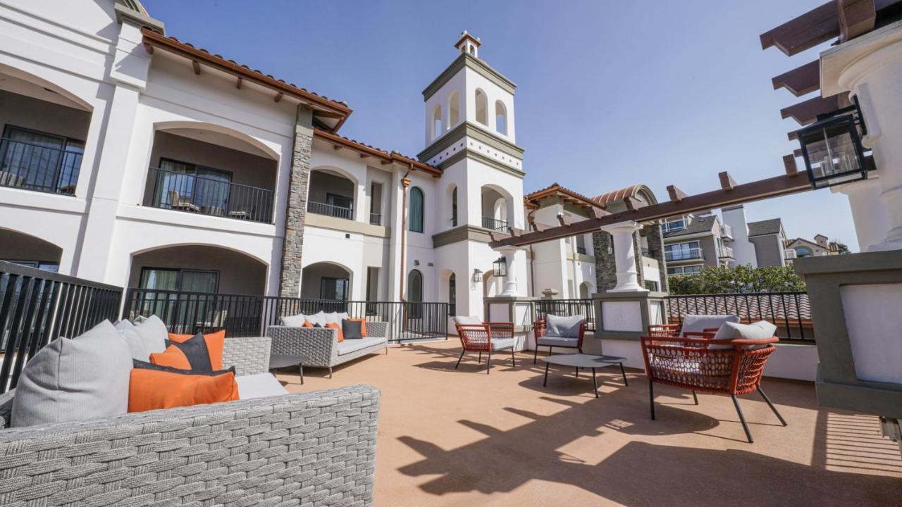 Hotel La Quinta & By Wyndham 2*