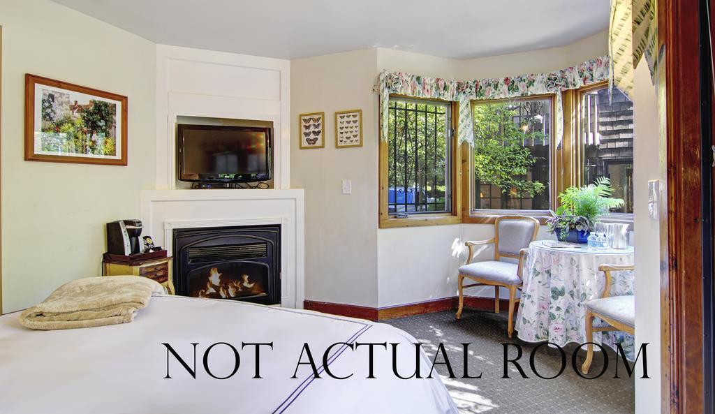 Inn The Babbling Brook Santa Cruz