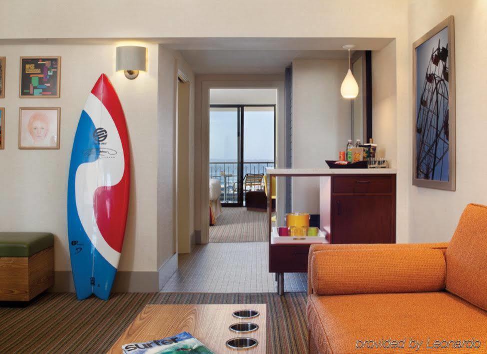 Dream 4* Santa Cruz