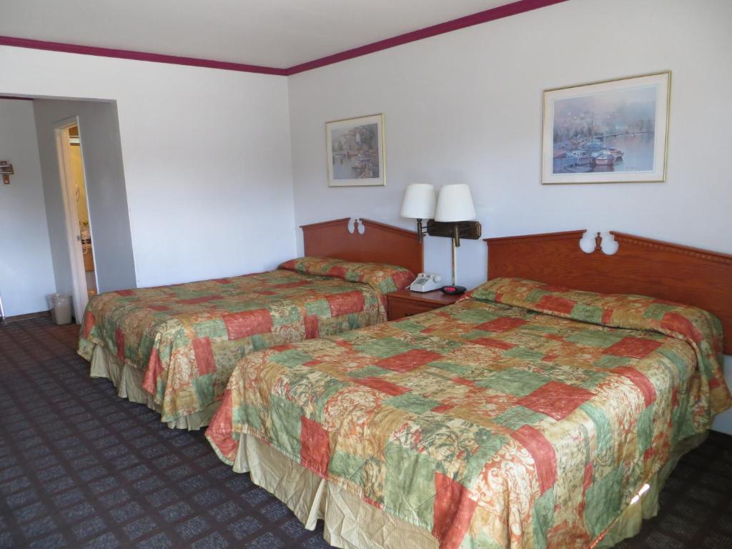 Super 8 Santa Cruz/beach Boardwalk West 2*