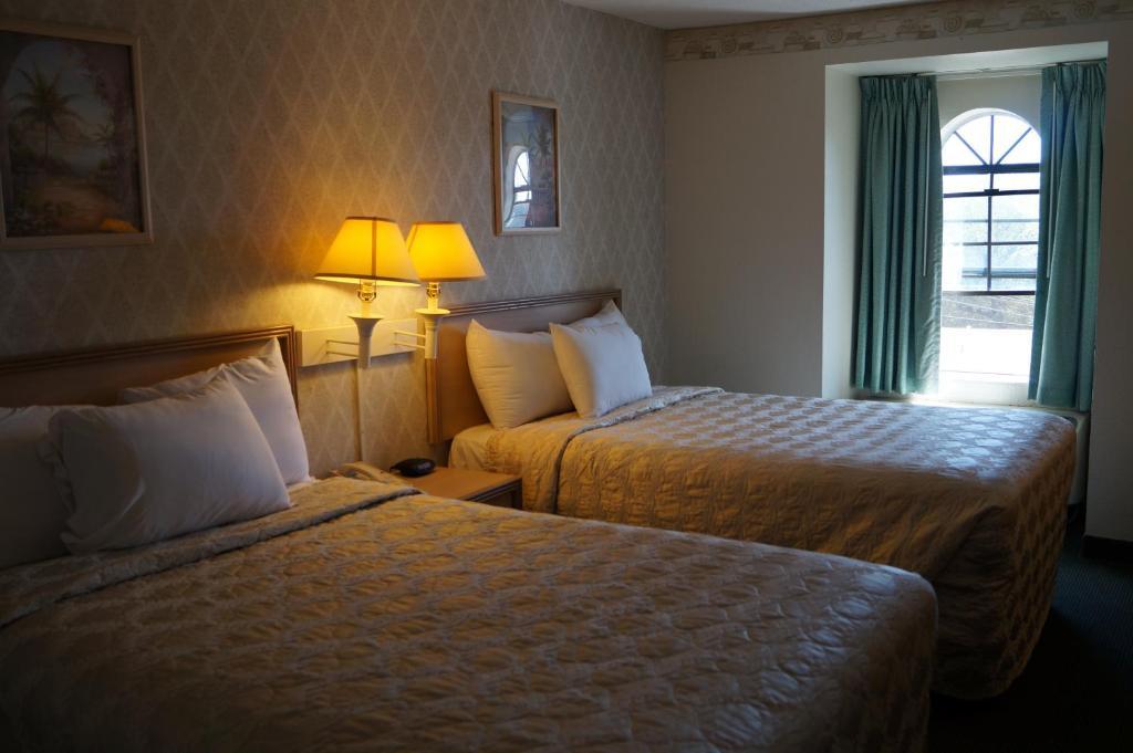 Hotel Pacific