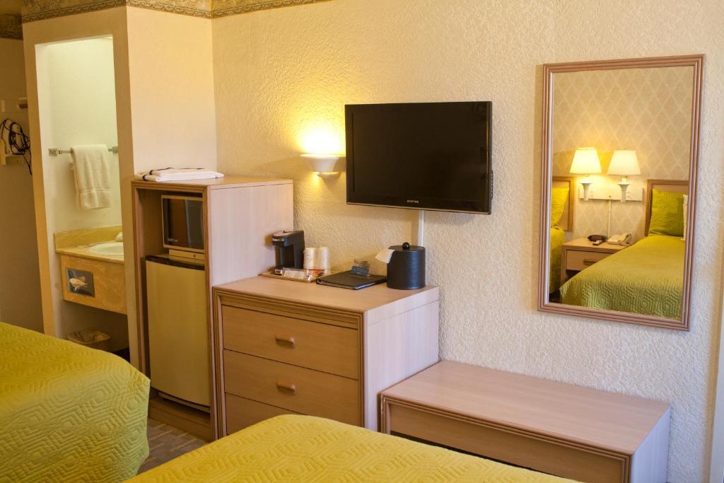 Hotel Pacific 2*